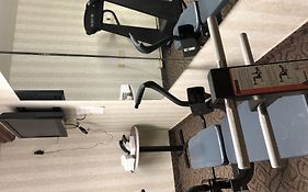 Ramada By Wyndham Saginaw Hotel & Suites